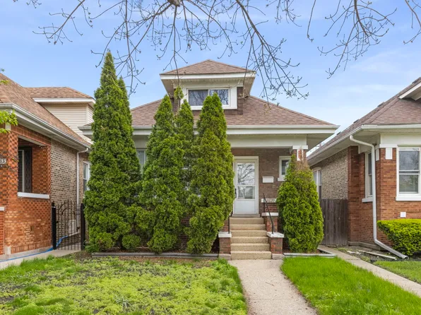 2831 N Kildare Ave, Chicago, IL 60641