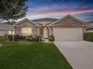 6833 Bluff View Dr, Watauga, TX 76137