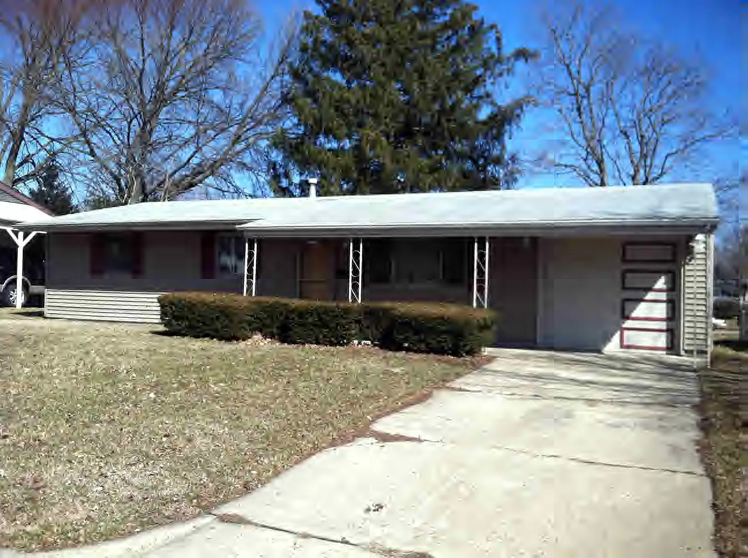 124 Colorado Dr photo 1