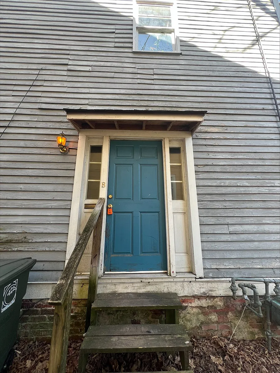 Building Photo - 610 Park Ave #B