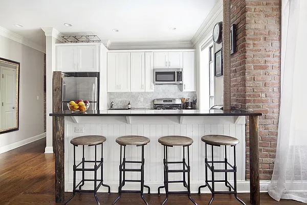 Sold by Warburg | media 15