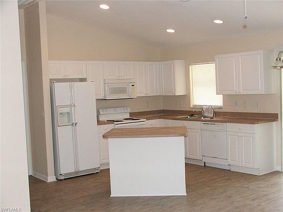 2nd image of 338 NE 23rd St