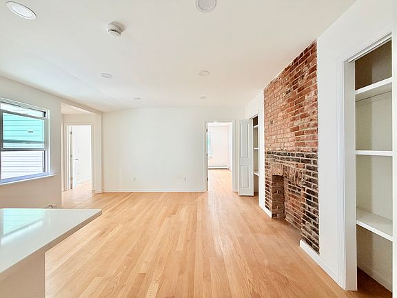 5th image of 183 Greenpoint Ave #2