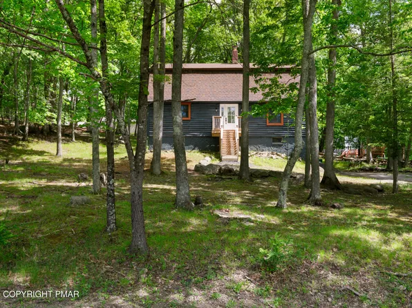 3307 Westminster Dr, East Stroudsburg, PA 18302