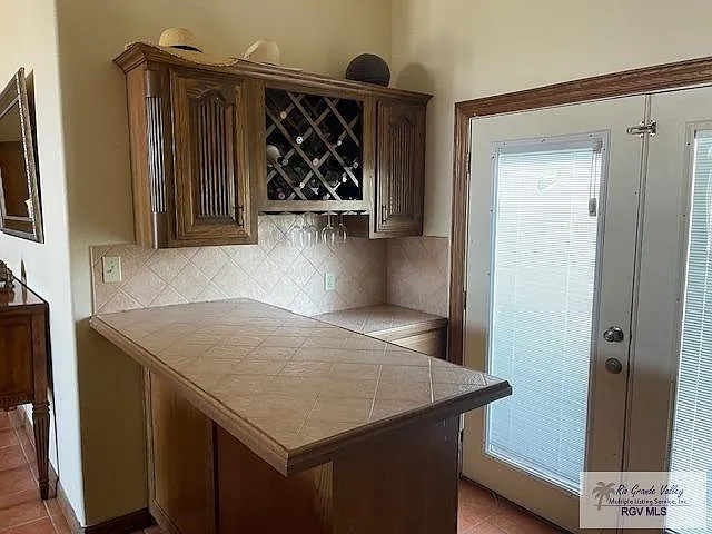 219 Ohara Dr — Photo 8