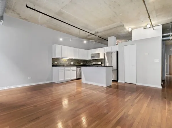 933 W Van Buren St, Chicago, IL