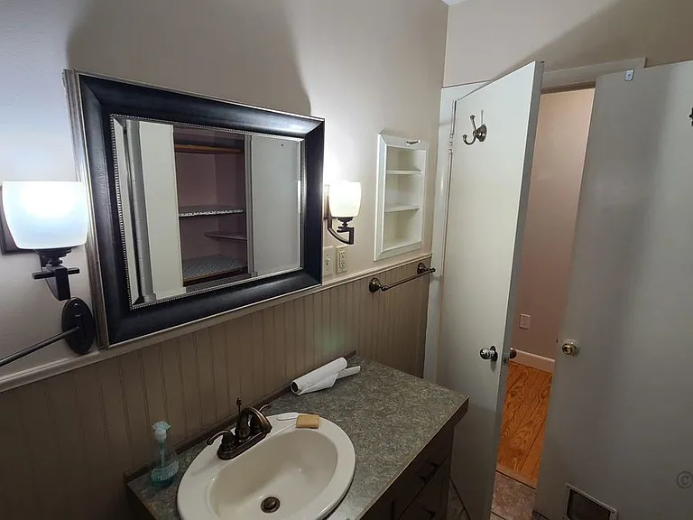 69 Piscataqua Rd — Photo 16