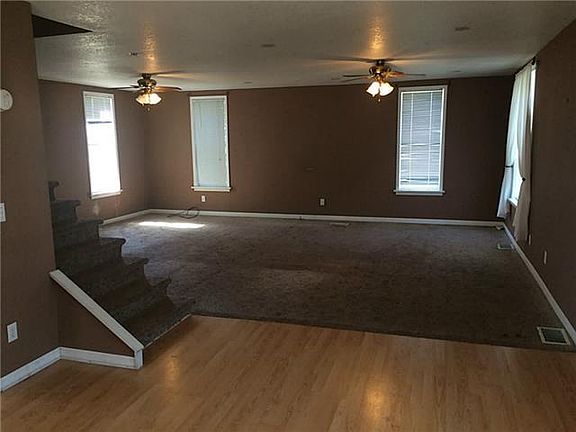 5th image of 208 E Smith St