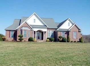 11610 Gilbert Ln, La Plata, MD 20646