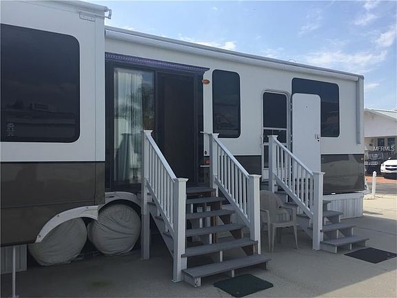 3rd image of 166 Begonia Ln #332
