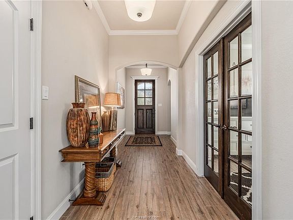 4th image of 4115 Wild Creek Ct