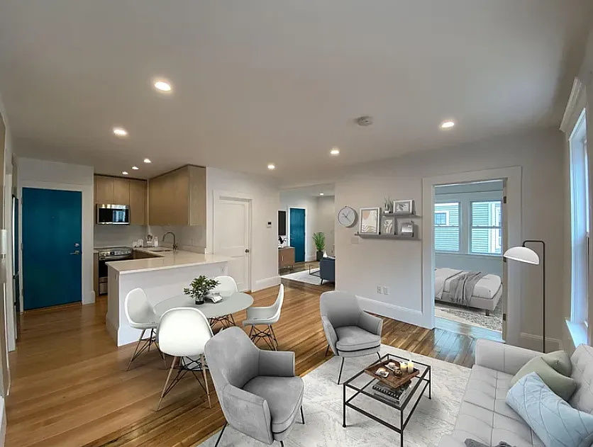 3 bed, 900 sqft, $2,900 — Photo 1