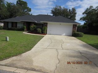 9336 Vandivere Dr, Navarre, FL 32566