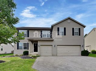 6033 Platinum Dr, Grove City, OH 43123