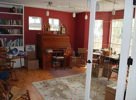 4th image of 2814 Hannah Kay Ln