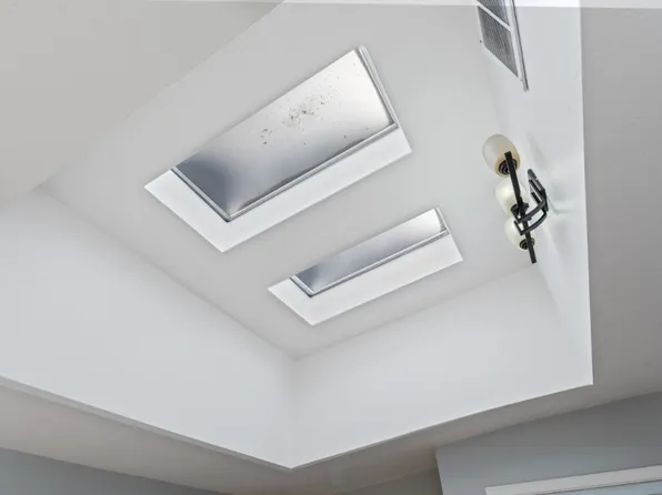 1235 Stanford Ave, Oakland, CA 94608