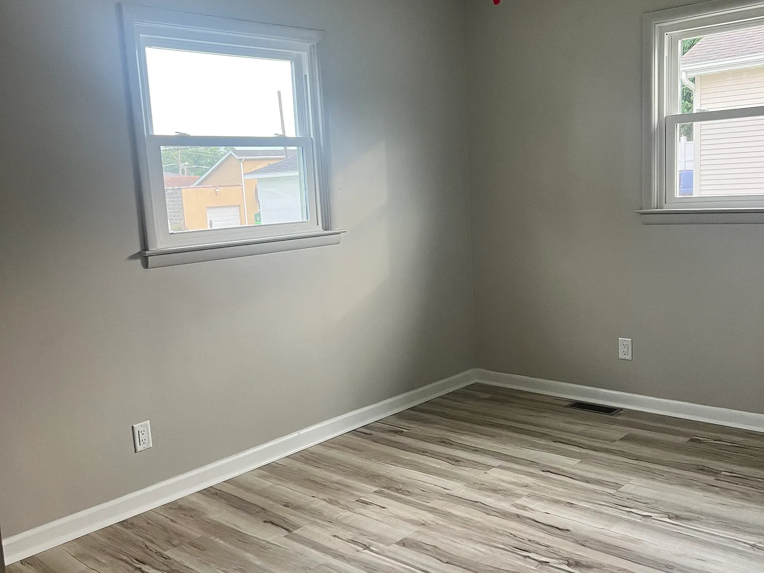 313 N Main St — Photo 4