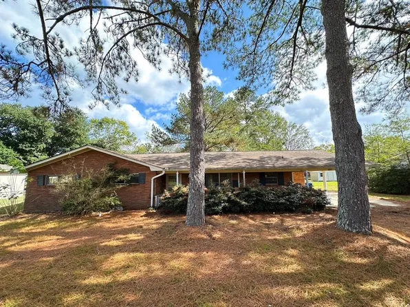 1430 Barnes Cir, Monticello, MS 39654