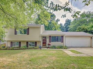 301 E Brittany Way, Ellettsville, IN 47429