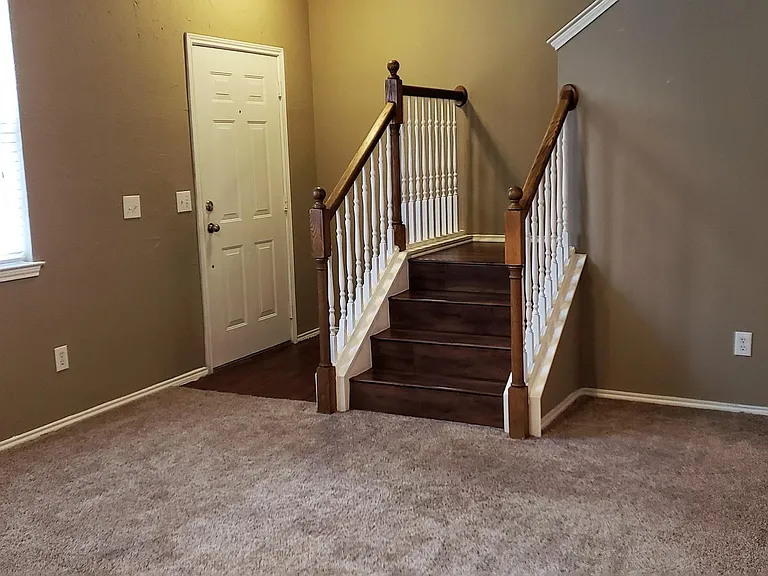 4808 Stone Gate Trl — Photo 2