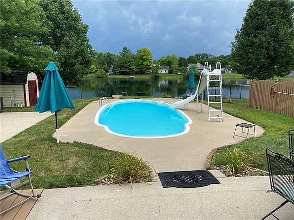 3rd image of 3658 Crickwood Dr