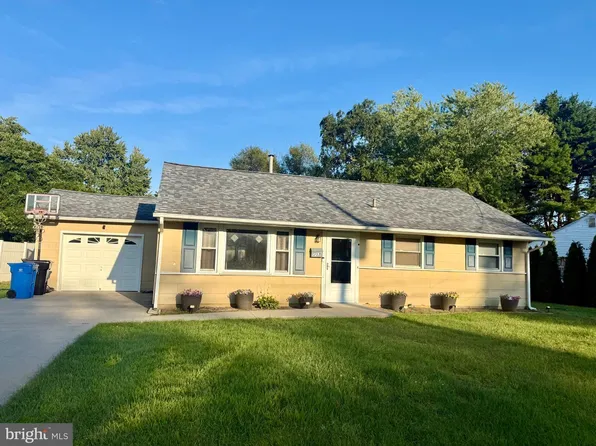 259 N Dennis Dr, Clayton, NJ 08312