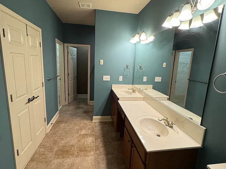 5020 Windcrest Ln — Photo 25