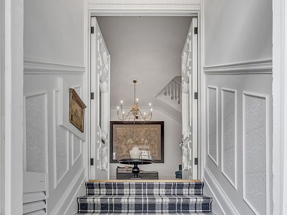 5th image of 10 Rue Des Grisons