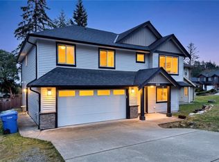 1098 Shelby Ann Ave, Nanaimo, BC V9R 0H5