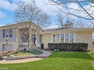 265 Sunset Ave, Glen Ellyn, IL 60137