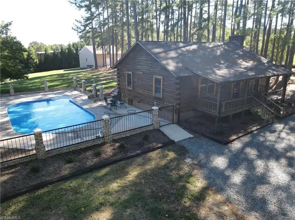 5241 State Highway 66 S, King, NC 27021