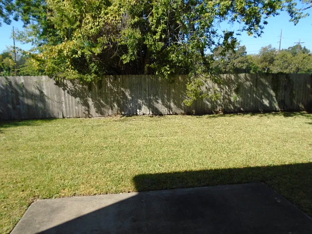 3 bed, 1798 sqft, $2,100 — Photo 4