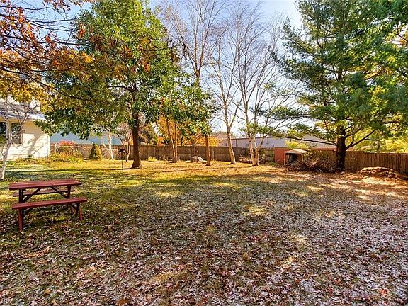 4th image of 5816 Orchard Dr