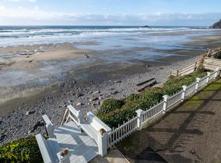 7123 NE Logan Rd, Lincoln City, OR 97367