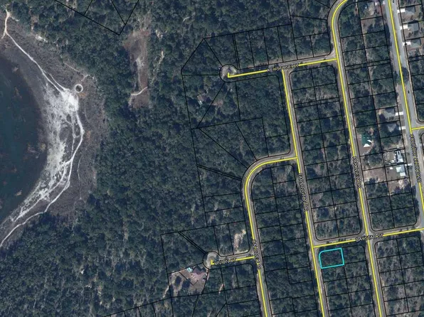 1 Farmington Dr, Chipley, FL 32428