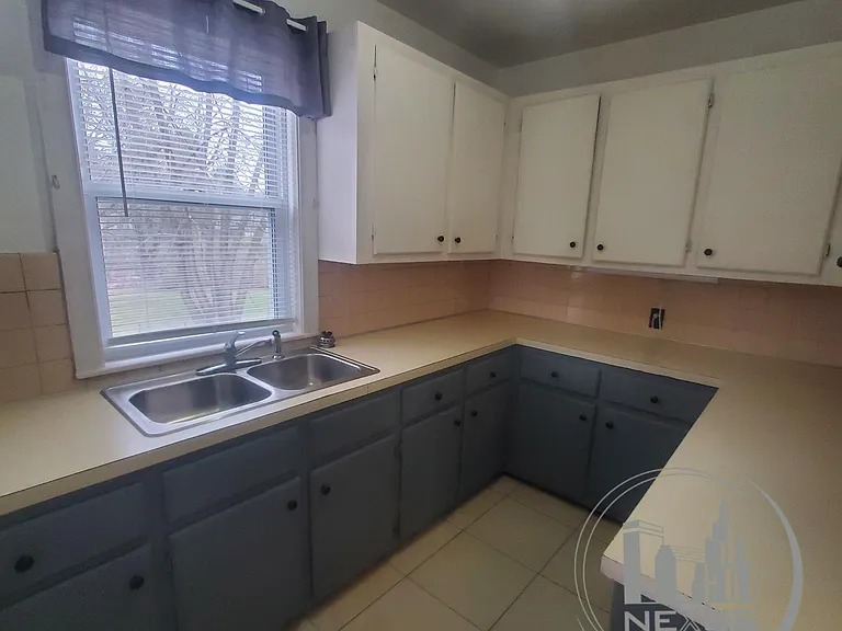 142 Lamb St #1 — Photo 26
