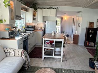 1149 1/2 Hyperion Ave, Los Angeles, CA 90029