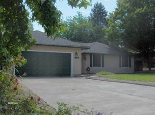 922 Brookdale Ave, Medford, OR