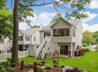 5727 Donegal Dr, Shoreview, MN 55126