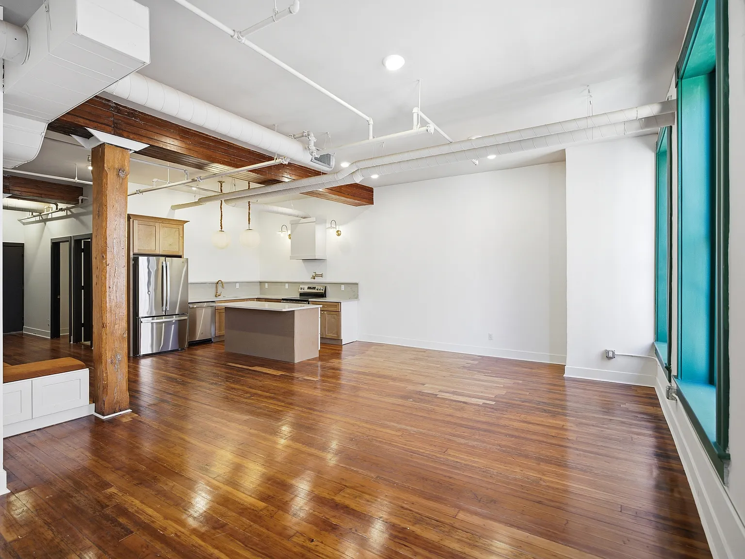 3 bed, $2,500 — Photo 4