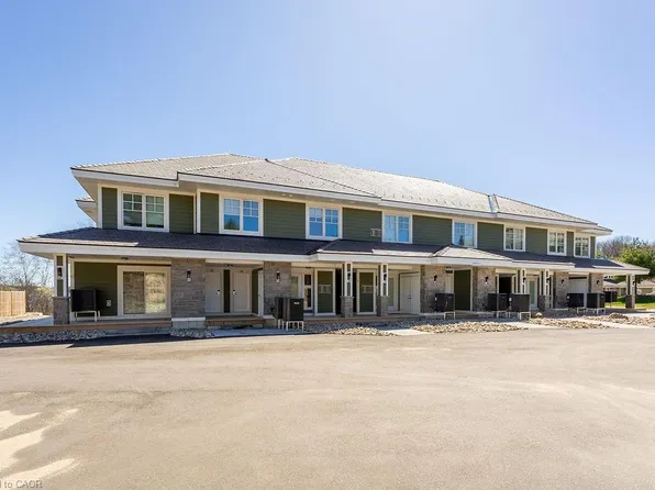 1869 Muskoka Rd W #118-105, Muskoka Lakes, ON P1L 1W8