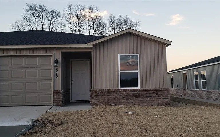 312 NW 67th Ave — Photo 1