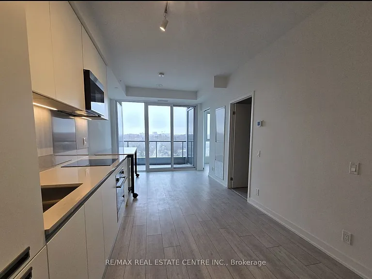 39 Mary St #2001 — Photo 5