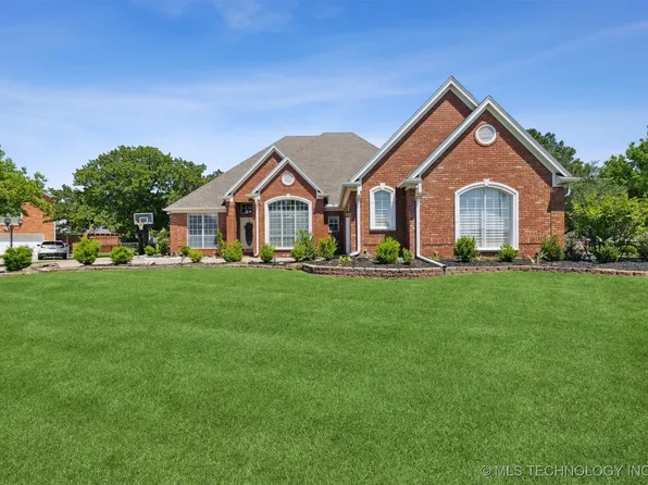 1631 Augusta Dr, Ada, OK 74820
