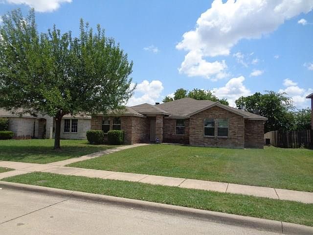 1st image of 1220 Bumble Bee Dr