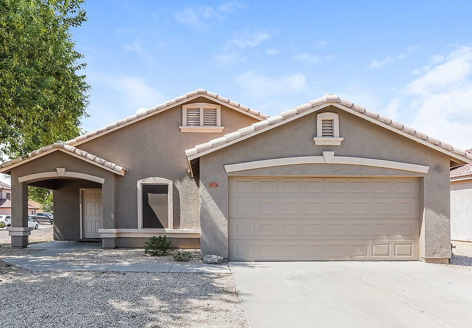 1st image of 1924 E Connemara Dr