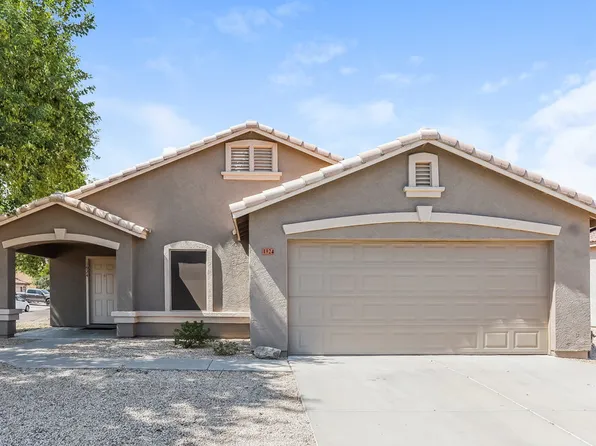 1924 E Connemara Dr, San Tan Valley, AZ 85140
