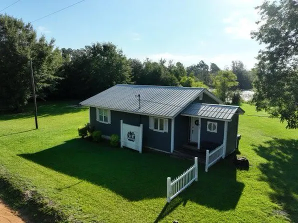 7811 Paradise Dr, Donalsonville, GA 39845