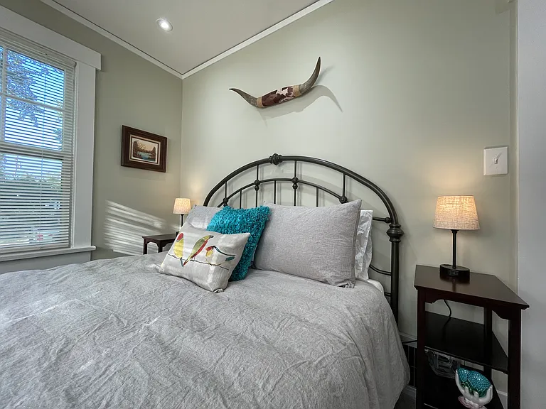 2211 SW Kenilworth Ct — Photo 7