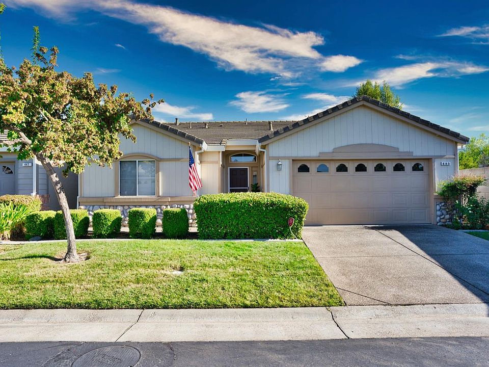 1st image of 445 Gem Smith Pl